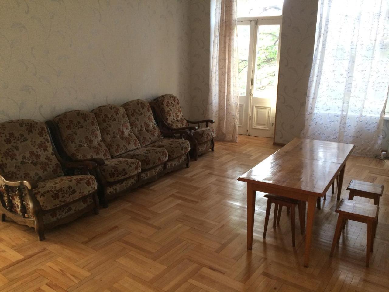 Apartment Ekako Тбилиси Екстериор снимка