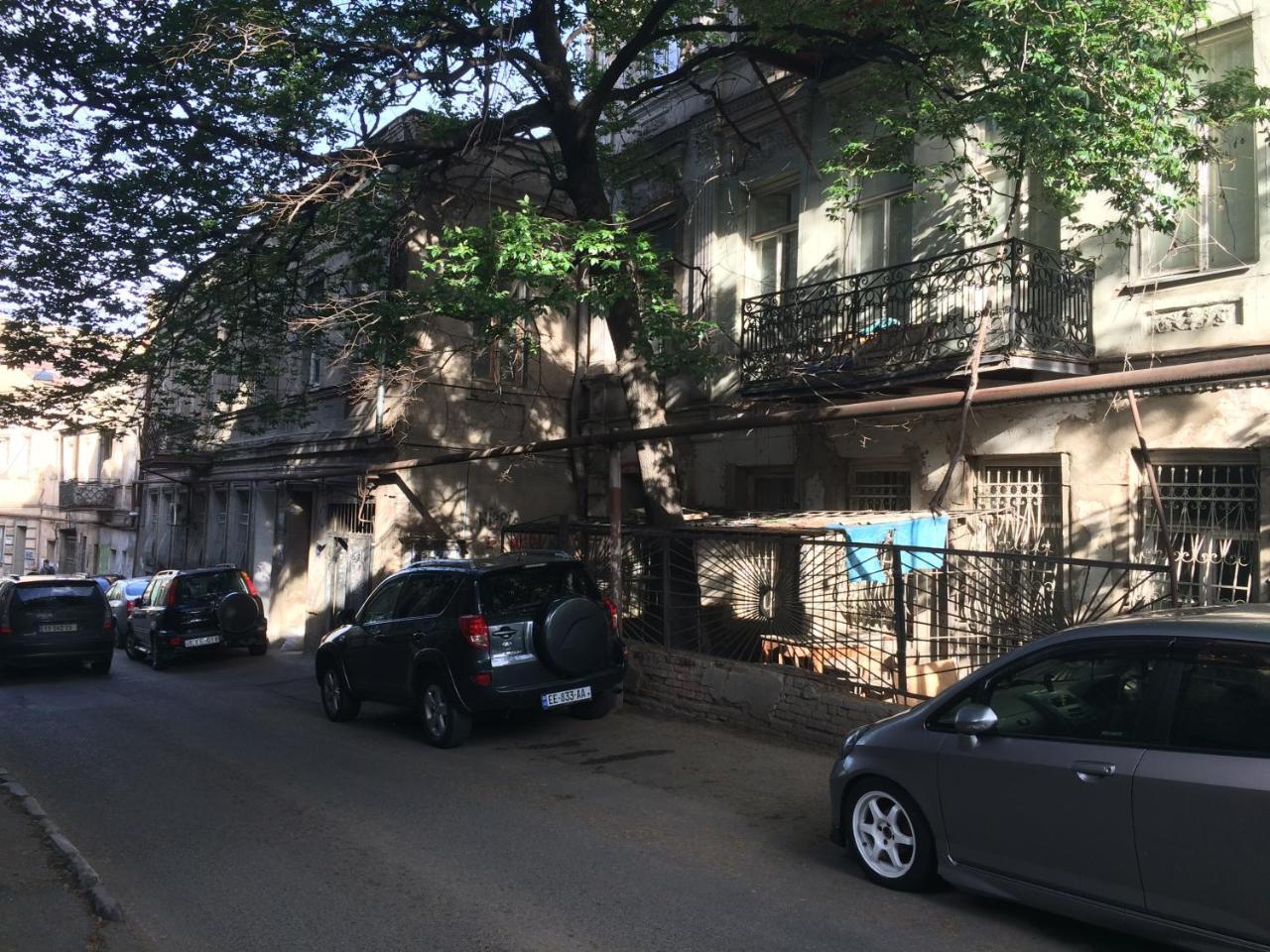 Apartment Ekako Тбилиси Екстериор снимка