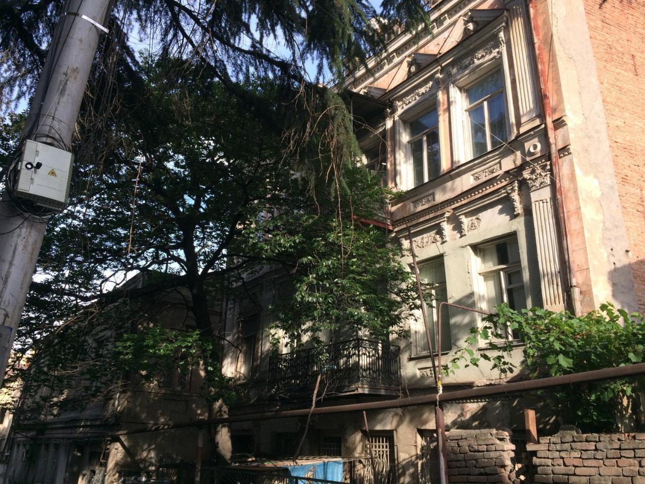 Apartment Ekako Тбилиси Екстериор снимка